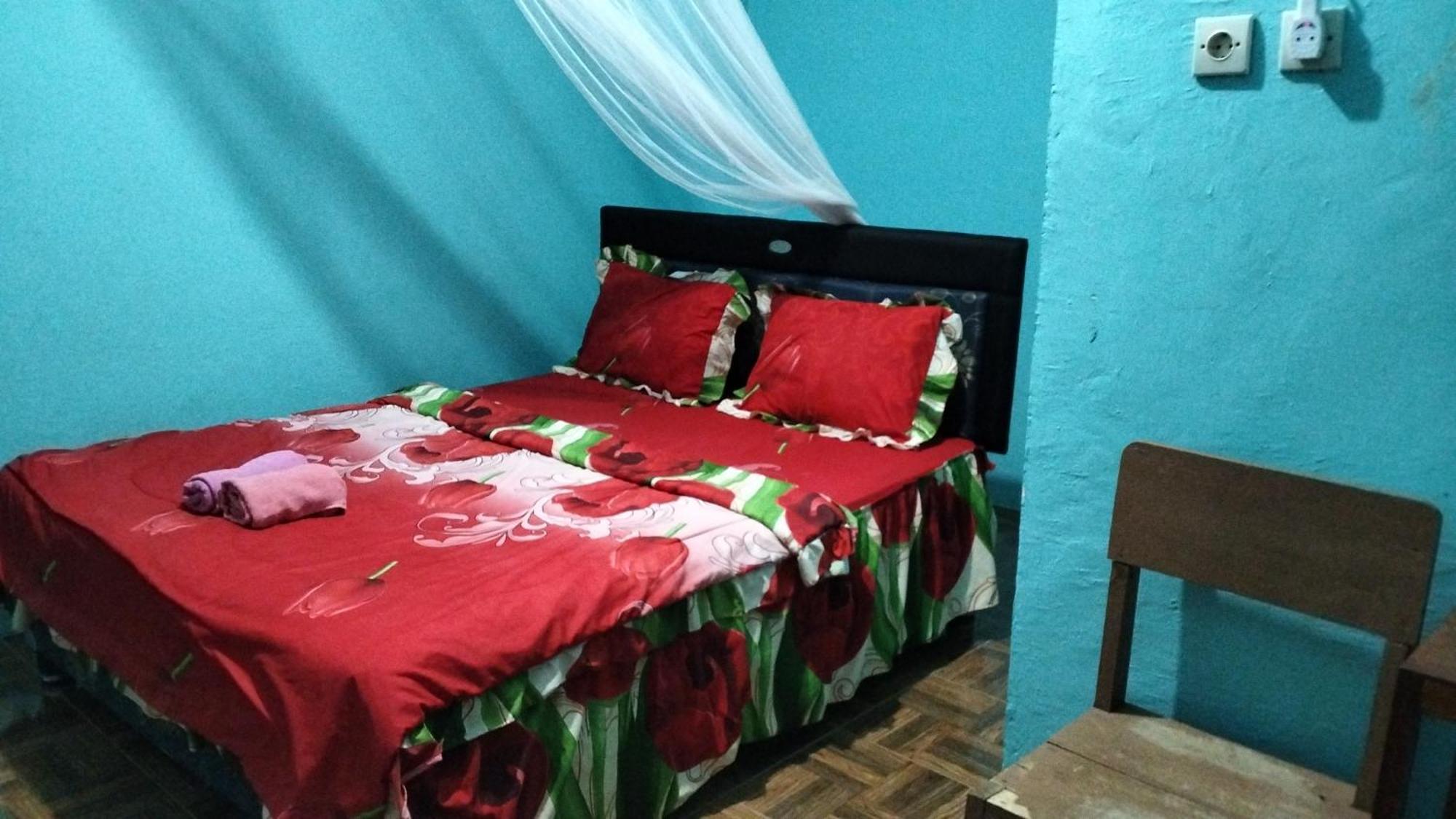 Hobbit Hill Apartment Ruteng Room photo
